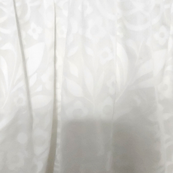 Dainty Pattern Dress - Picture 2 of 4